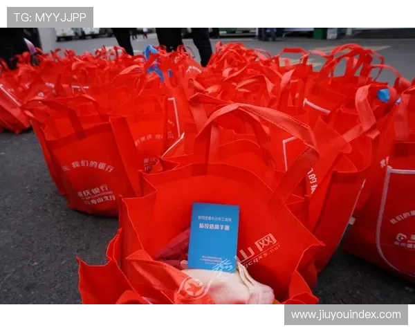 石城返乡农民工获优惠卡,含就医就业培训等新年礼包 石城返乡农民工获优惠卡,含就医就业培训等新年礼包