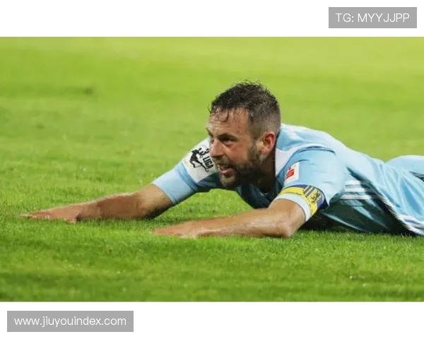 勒沃库森3-3遭不莱梅绝平，滕哈赫首秀憾失三分